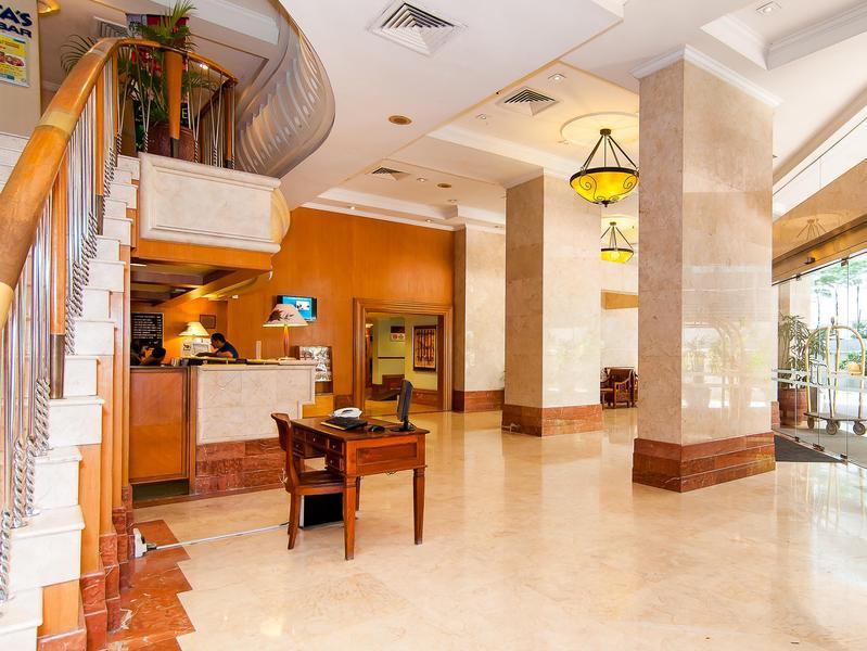 The Zon All Suites Residences On The Park Куала Лумпур Екстериор снимка